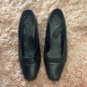 ‎Black Amalfi short heels